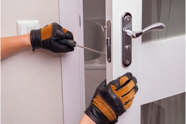Door Repair Dublin - Handyman Dublin